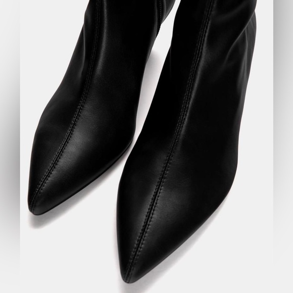 Zara size 7 Slip On Booties Kitten Heel ✨✨ - Picture 9 of 9